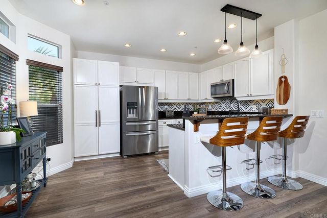 2414 Fallbrook Place, Escondido, CA 92027