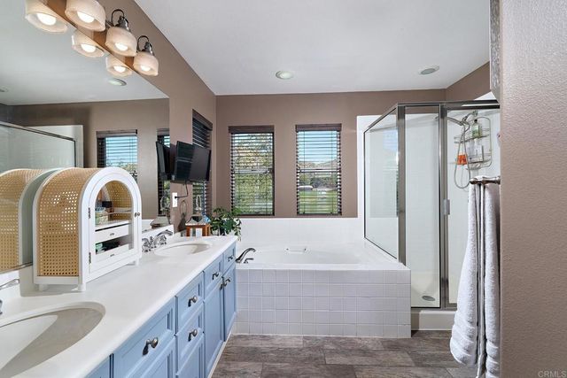 2414 Fallbrook Place, Escondido, CA 92027