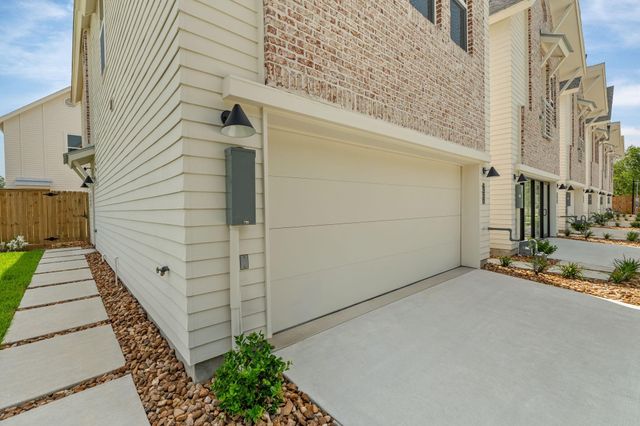 6020 Knox Street, Houston, TX 77091