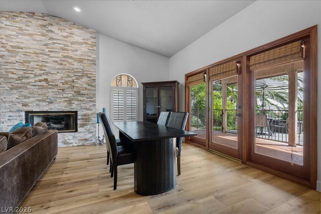 9510 Desert Crest Court, Las Vegas, NV 89129