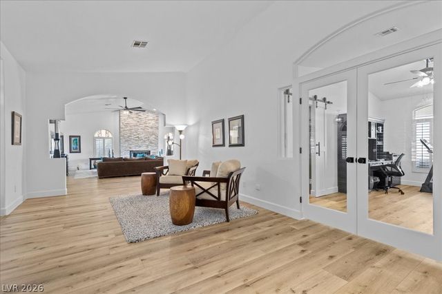 9510 Desert Crest Court, Las Vegas, NV 89129