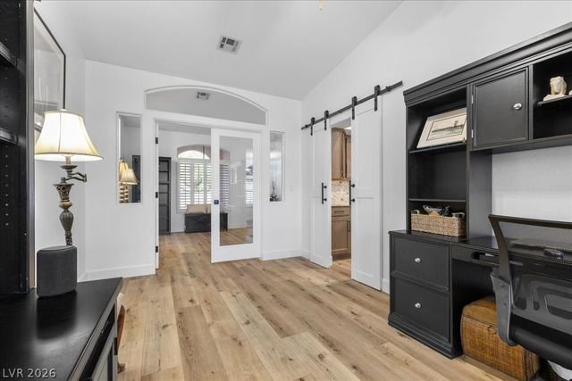 9510 Desert Crest Court, Las Vegas, NV 89129