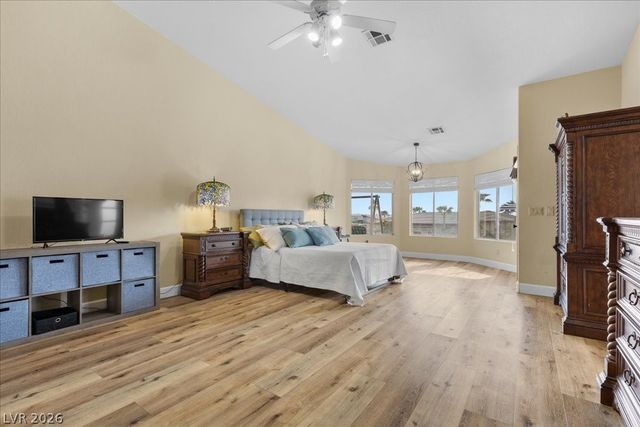 9510 Desert Crest Court, Las Vegas, NV 89129