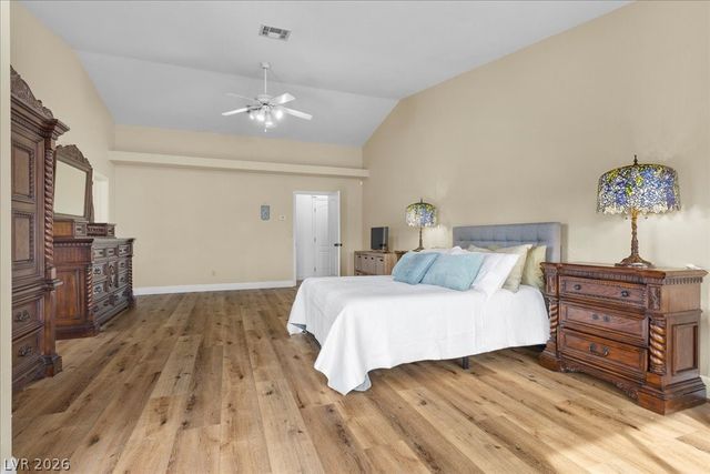 9510 Desert Crest Court, Las Vegas, NV 89129