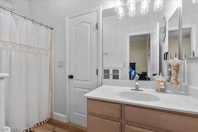 9510 Desert Crest Court, Las Vegas, NV 89129