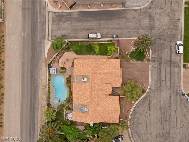 9510 Desert Crest Court, Las Vegas, NV 89129