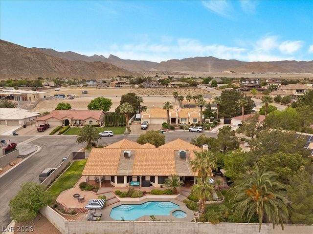 9510 Desert Crest Court, Las Vegas, NV 89129