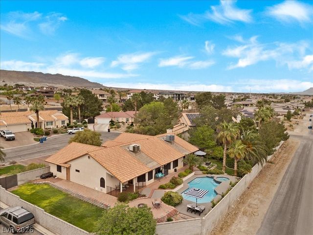 9510 Desert Crest Court, Las Vegas, NV 89129