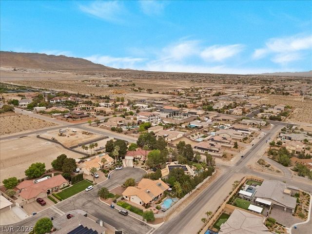 9510 Desert Crest Court, Las Vegas, NV 89129