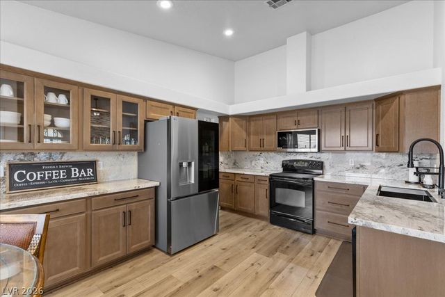 9510 Desert Crest Court, Las Vegas, NV 89129