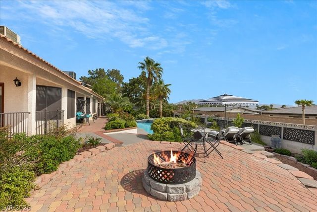 9510 Desert Crest Court, Las Vegas, NV 89129