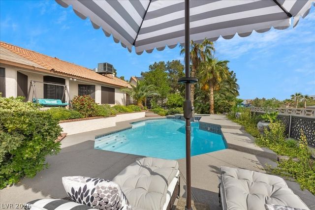 9510 Desert Crest Court, Las Vegas, NV 89129