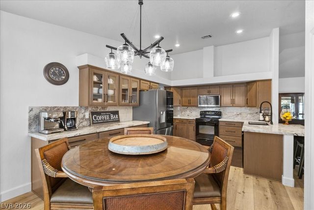 9510 Desert Crest Court, Las Vegas, NV 89129