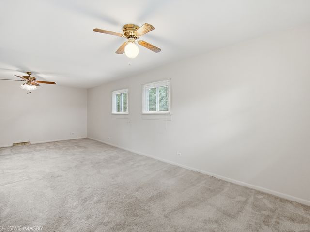 3321 Woodridge Drive, Woodridge, IL 60517