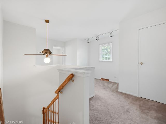 3321 Woodridge Drive, Woodridge, IL 60517