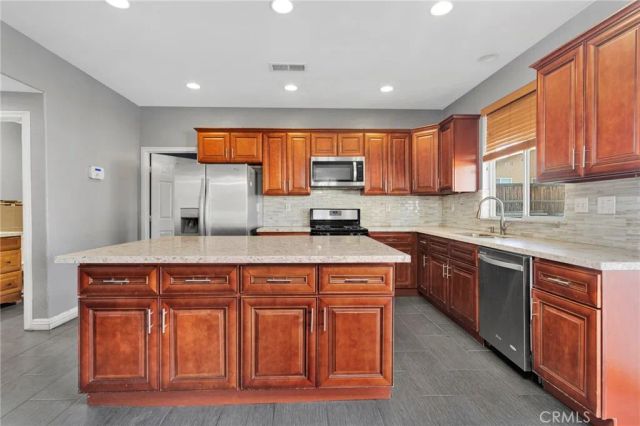 12620 Meadow Street, Victorville, CA 92395