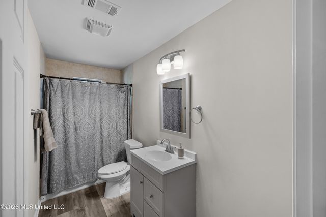 1208 Cooper Road, Jackson, MS 39212