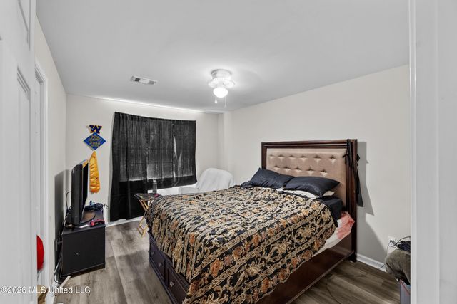 1208 Cooper Road, Jackson, MS 39212