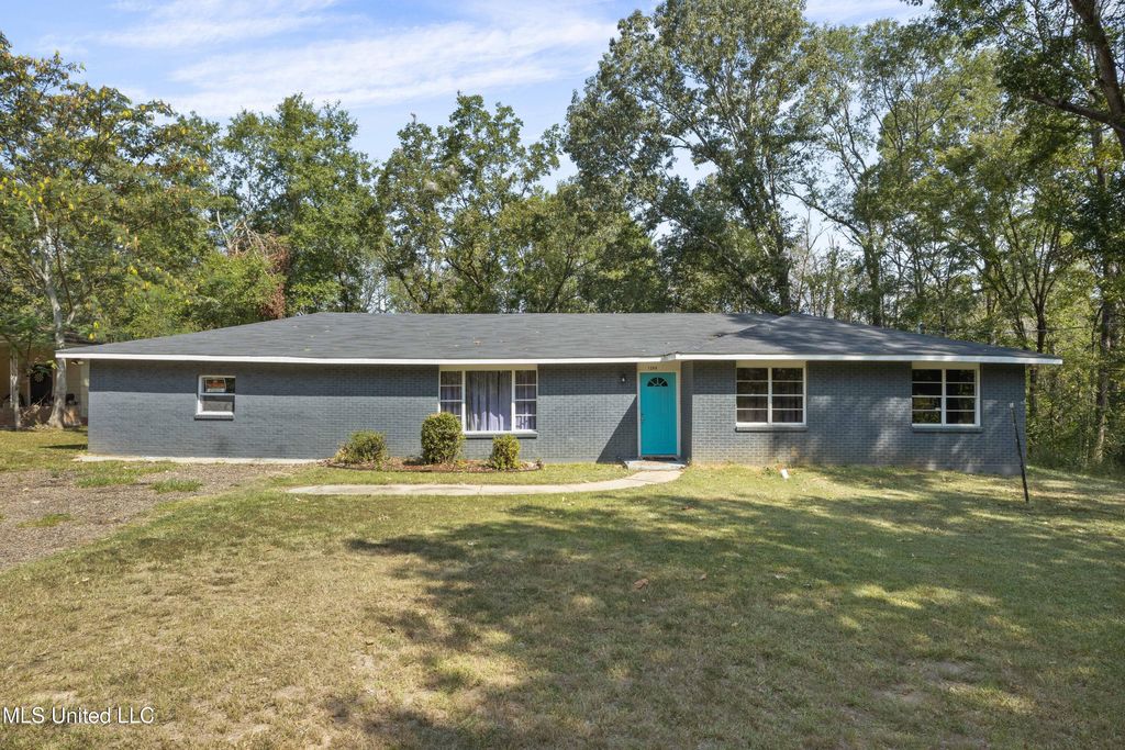 1208 Cooper Road, Jackson, MS 39212