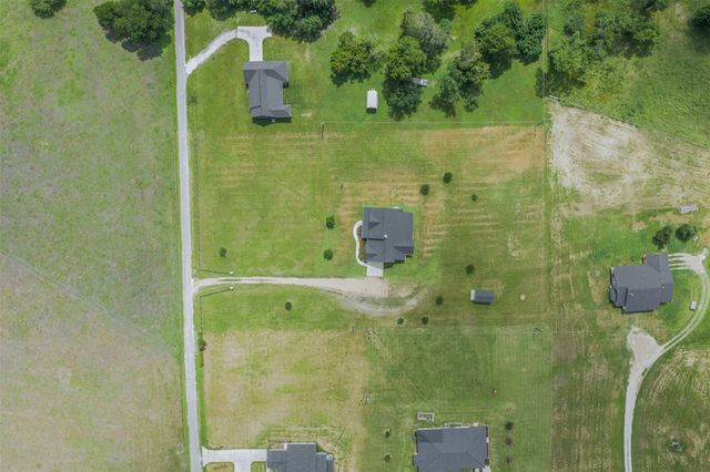 1780 Ike Lane, Brenham, TX 77833