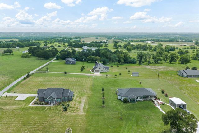 1780 Ike Lane, Brenham, TX 77833