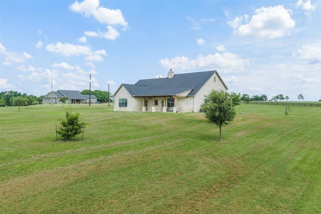 1780 Ike Lane, Brenham, TX 77833