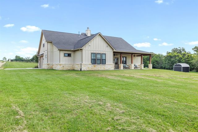 1780 Ike Lane, Brenham, TX 77833