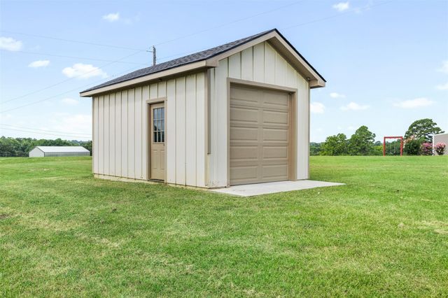1780 Ike Lane, Brenham, TX 77833