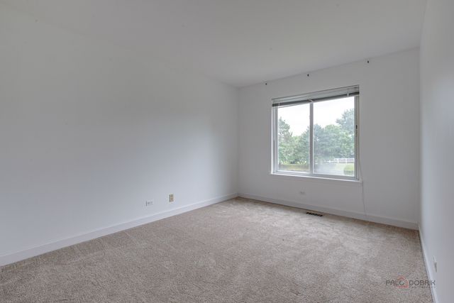 17781 W ELSBURY Street, Gurnee, IL 60031