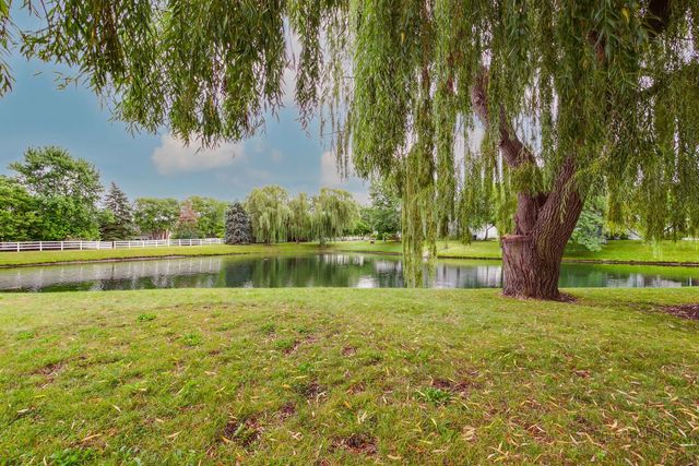 17781 W ELSBURY Street, Gurnee, IL 60031