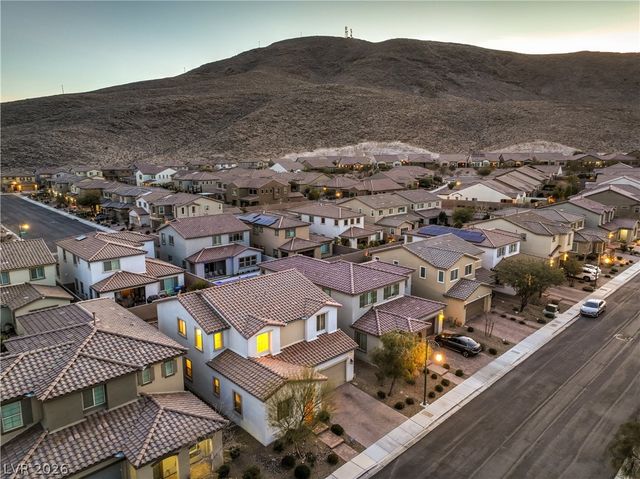 3213 Molinos Drive, Las Vegas, NV 89141