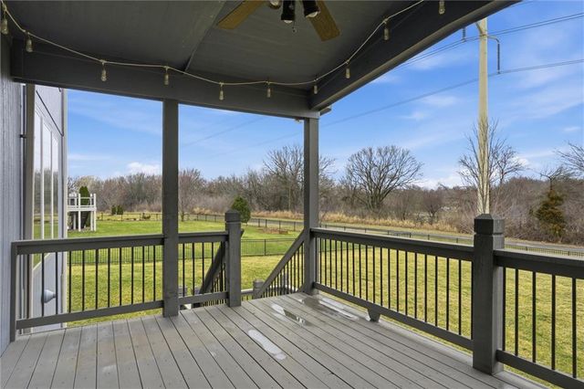 21180 W 107th Terrace, Olathe, KS 66061