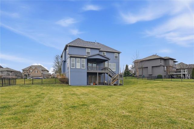 21180 W 107th Terrace, Olathe, KS 66061
