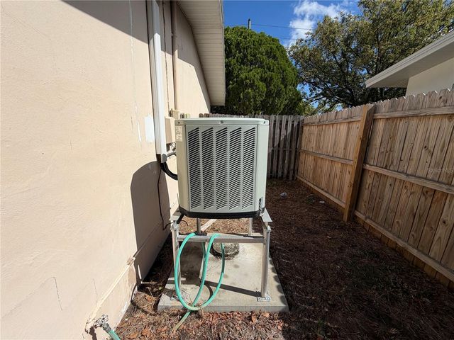 1274 ROBIN HOOD LANE, Dunedin, FL 34698