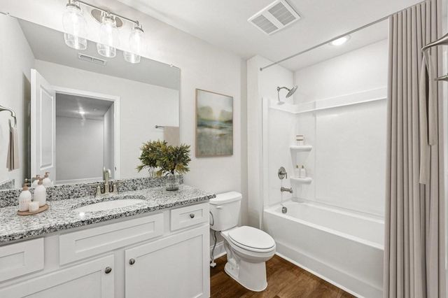 352 Stately Oaks Court Westport, Hoschton, GA 30548