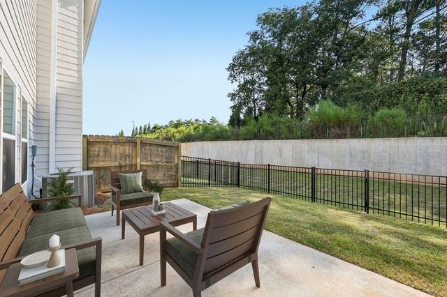 352 Stately Oaks Court Westport, Hoschton, GA 30548