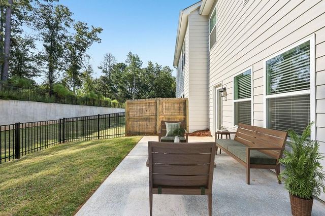 352 Stately Oaks Court Westport, Hoschton, GA 30548