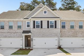 352 Stately Oaks Court Westport, Hoschton, GA 30548
