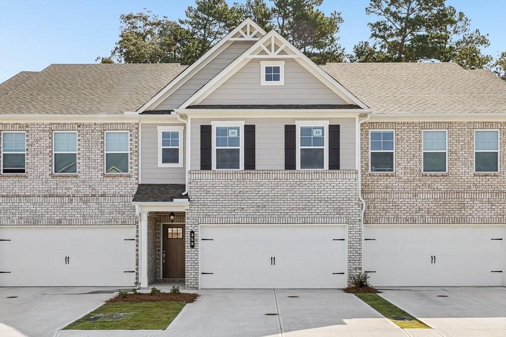 352 Stately Oaks Court Westport, Hoschton, GA 30548