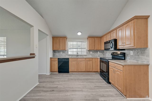 1326 Rosewood Lane, Lancaster, TX 75146