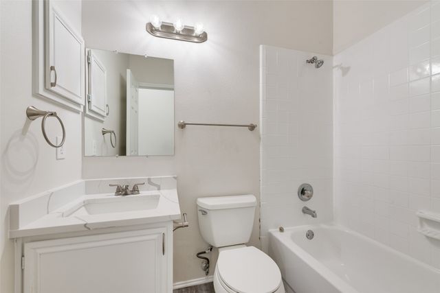 1326 Rosewood Lane, Lancaster, TX 75146