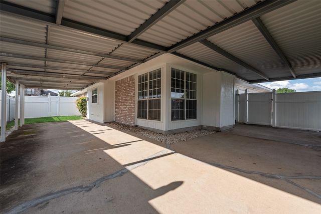 1326 Rosewood Lane, Lancaster, TX 75146
