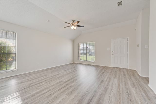 1326 Rosewood Lane, Lancaster, TX 75146