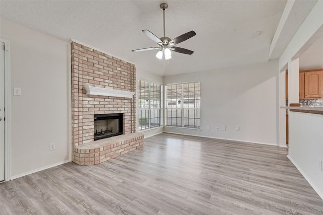 1326 Rosewood Lane, Lancaster, TX 75146