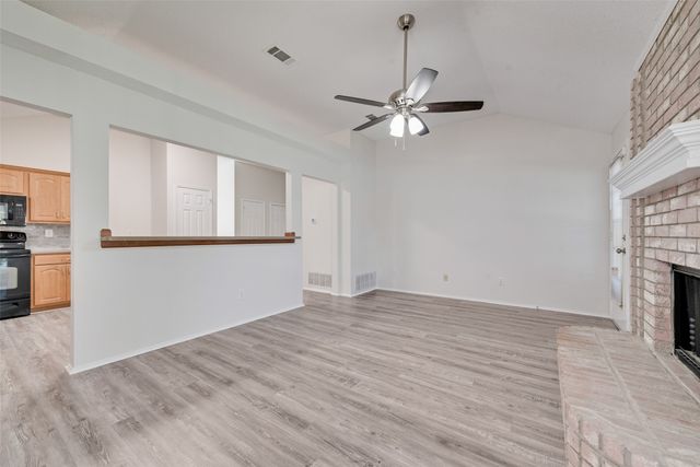 1326 Rosewood Lane, Lancaster, TX 75146