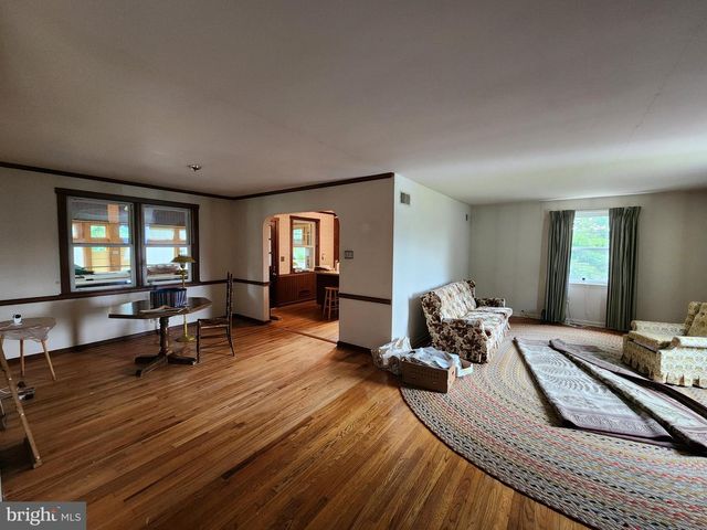 156 HOSTETTER LN, Lancaster, PA 17602