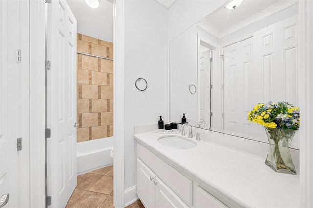 843 Rosastone Trail, Houston, TX 77024