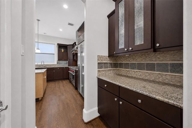 843 Rosastone Trail, Houston, TX 77024