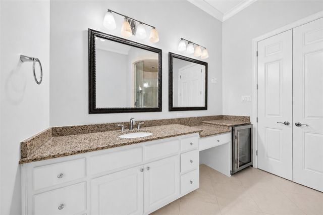 843 Rosastone Trail, Houston, TX 77024