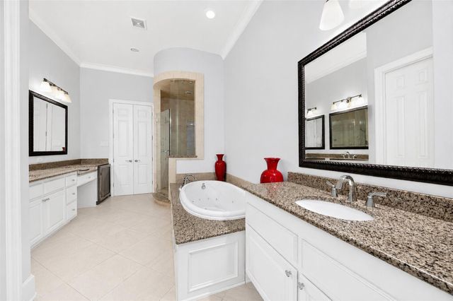 843 Rosastone Trail, Houston, TX 77024